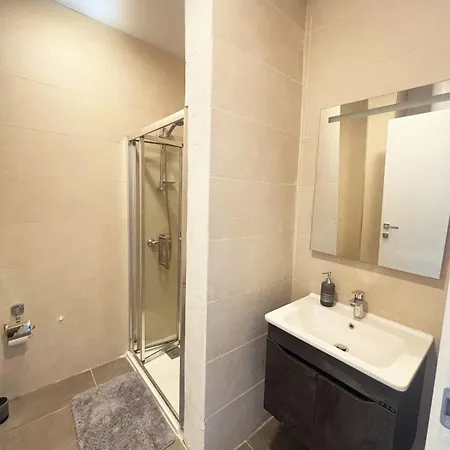 Paceville Glow Nine Apartment