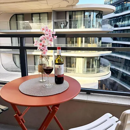 Paceville Glow Five San Ġiljan