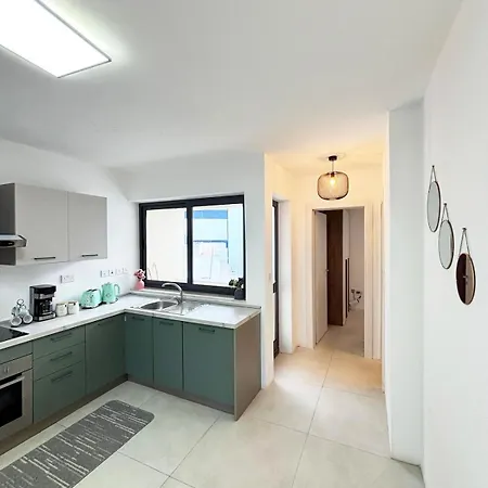 Paceville Glow Five Appartement San Ġiljan