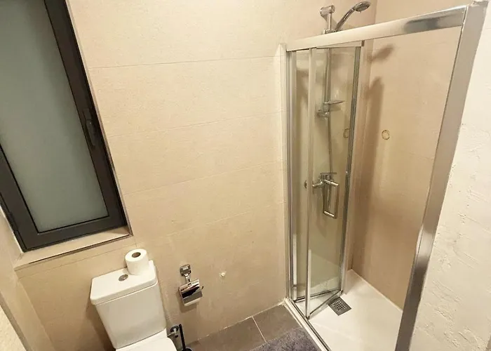 Paceville Glow Five Apartmán *