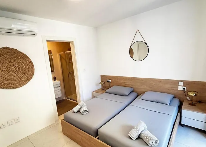 Paceville Glow Five Saint Julian's