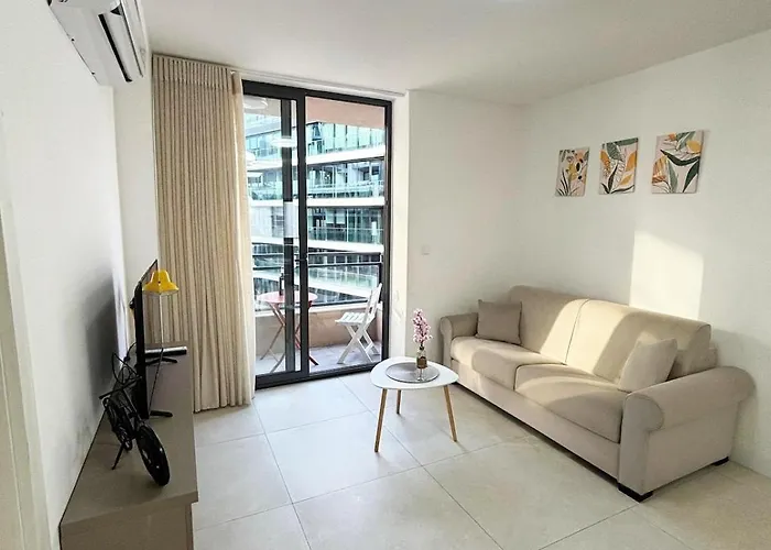 Paceville Glow Five Apartmán Saint Julian's