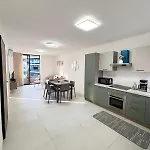 Paceville Glow Nine Apartman