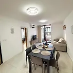 Apartman Paceville Glow Nine