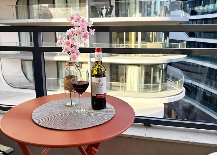 Paceville Glow Five سانت جوليان