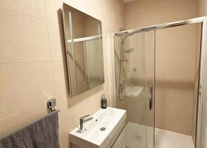 Paceville Glow Five *