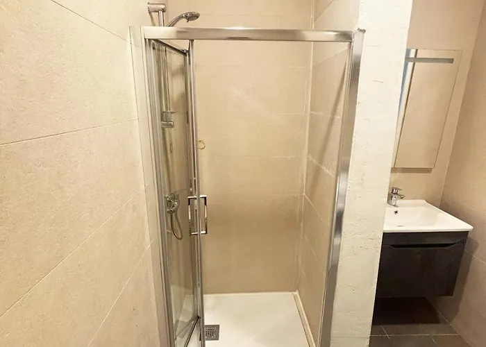 Apartament Paceville Glow Five *