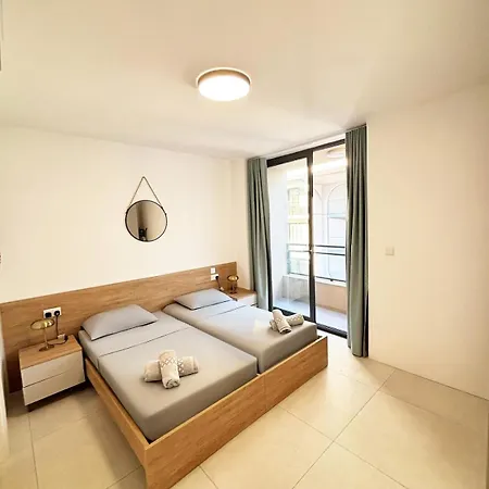 Paceville Glow Five San Ġiljan